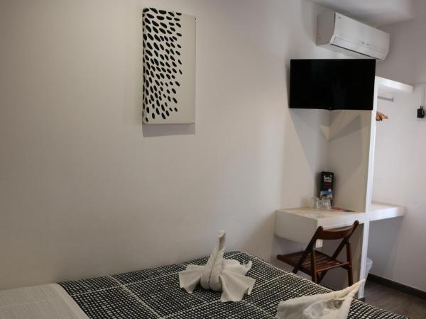 Hostal Abril Madrid : photo 2 de la chambre petite chambre double