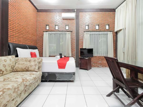 RedDoorz @ Cilandak Timur : photo 3 de la chambre chambre deluxe