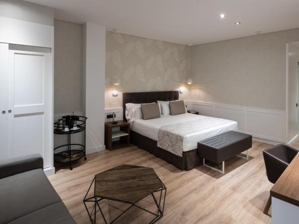 Catalonia Puerta del Sol : photo 3 de la chambre chambre double ou lits jumeaux supérieure