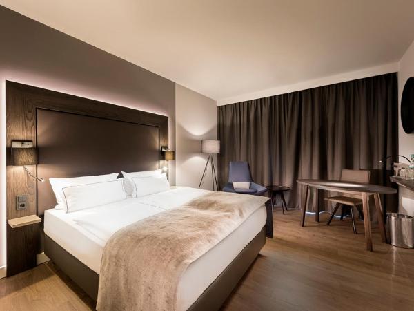 Holiday Inn Berlin City-West, an IHG Hotel : photo 1 de la chambre chambre lit king-size exécutive