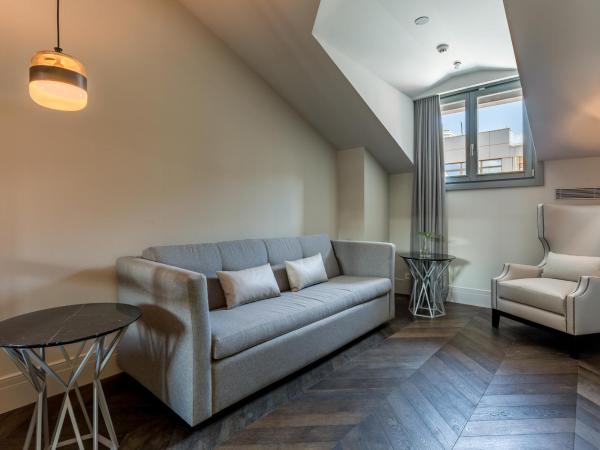 Room Mate Gorka : photo 4 de la chambre duplex