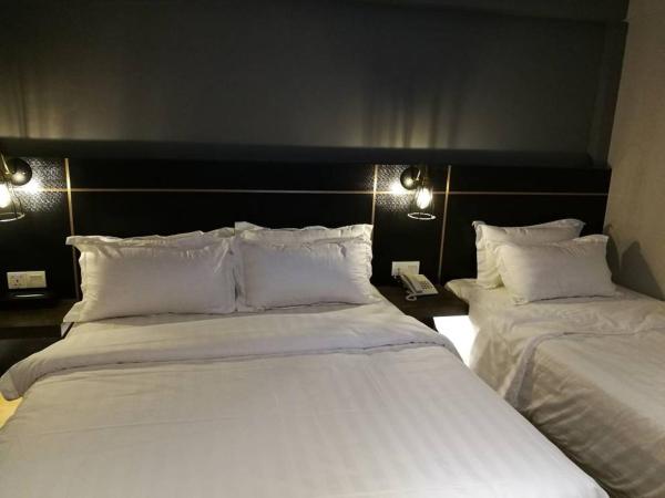 Riverside Boutique Hotel : photo 1 de la chambre chambre triple de luxe sans fenêtre