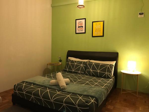 Check In Lodge : photo 3 de la chambre chambre double avec salle de bains commune