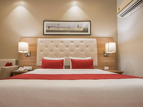 Kalinga Hotel : photo 7 de la chambre chambre lit king-size avec balcon