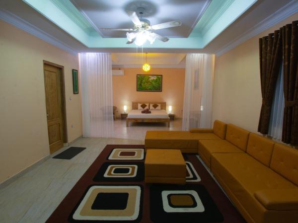 Ada Waktu Homestay : photo 1 de la chambre chambre familiale deluxe