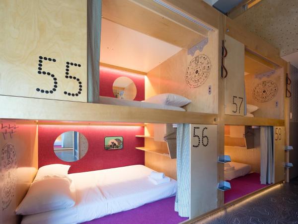 Pangea Pod Hotel : photo 1 de la chambre capsule simple – entrée latérale