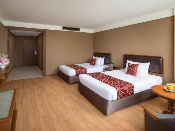 Twin Towers Hotel : photo 2 de la chambre chambre familiale (4 adultes)