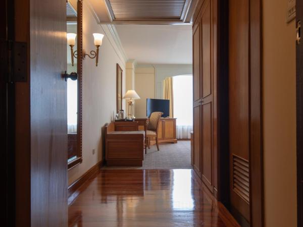 Montien Riverside Hotel Bangkok : photo 7 de la chambre chambre double de luxe - angle