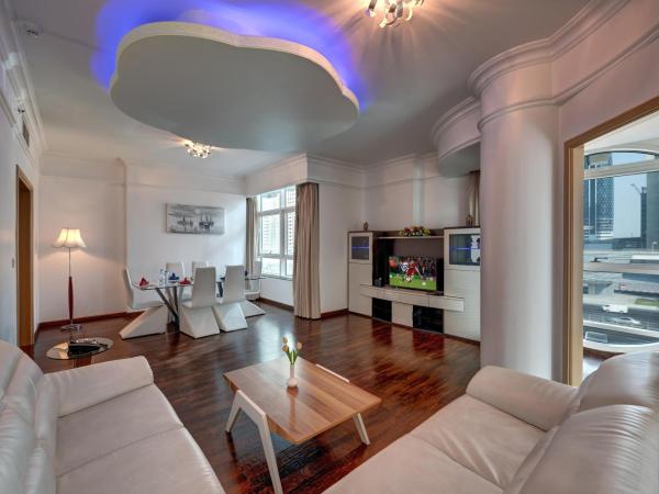 Emirates Grand Hotel : photo 2 de la chambre grand suite with burj khalifa view