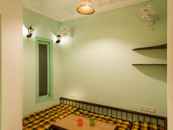 Hostel Mantra : photo 2 de la chambre lit dans dortoir pour femmes de 6 lits