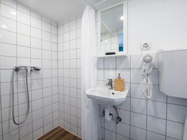 Chesscom Guesthouse : photo 3 de la chambre chambre double ou lits jumeaux