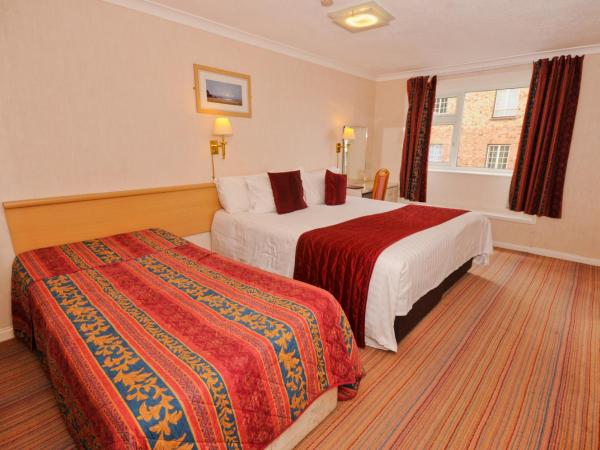 Denewood Hotel : photo 5 de la chambre chambre familiale (2 adultes + 1 enfant)