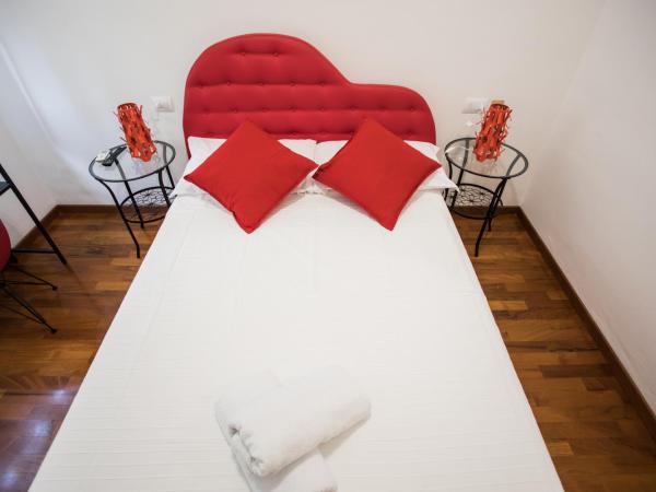 Le Camere di Porta San Felice - Self Check in : photo 6 de la chambre chambre double avec salle de bains privative