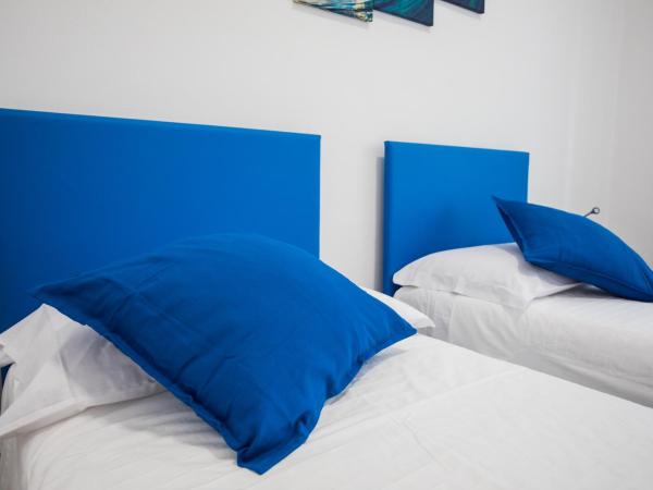 Le Camere di Porta San Felice - Self Check in : photo 2 de la chambre chambre double ou lits jumeaux avec salle de bains privative