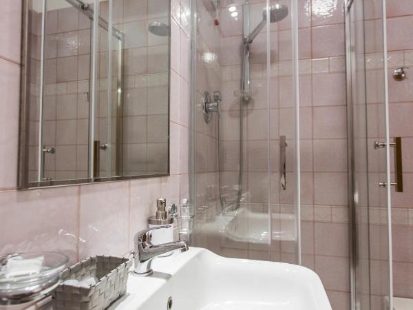 Le Camere di Porta San Felice - Self Check in : photo 5 de la chambre chambre double avec salle de bains privative