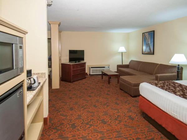 Governors Suites Hotel Oklahoma City Airport Area : photo 2 de la chambre suite exécutive