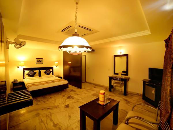 Nayagara Hotel : photo 1 de la chambre grande chambre double 