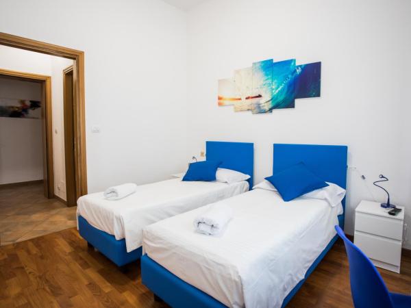 Le Camere di Porta San Felice - Self Check in : photo 7 de la chambre chambre double ou lits jumeaux avec salle de bains privative