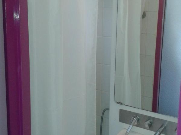 EGG HOTEL - HOTEL LES GENS DE MER Dieppe : photo 5 de la chambre chambre triple