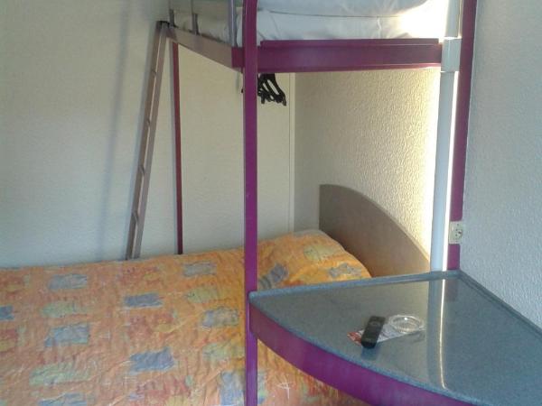 EGG HOTEL - HOTEL LES GENS DE MER Dieppe : photo 4 de la chambre chambre triple