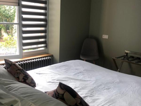 Suites du Cabinet Vert : photo 6 de la chambre suite - vue sur rivière