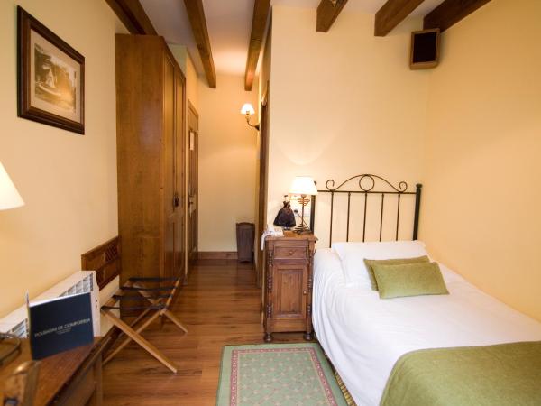 Airas Nunes by Pousadas de Compostela : photo 1 de la chambre chambre simple