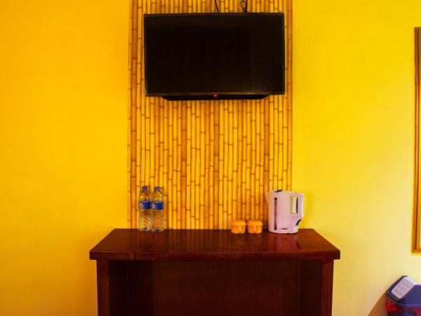 New Priok Indah Syariah Hotel : photo 10 de la chambre chambre deluxe