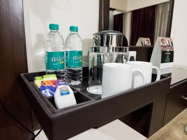 The Fern Residency - Yeshwanthpur : photo 1 de la chambre winter green room