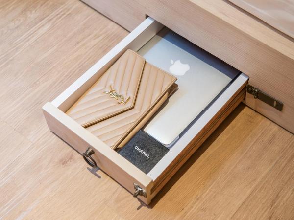 Kinnon Deluxe Hostel Coworking Cafe : photo 3 de la chambre lit dans dortoir mixte de 6 lits