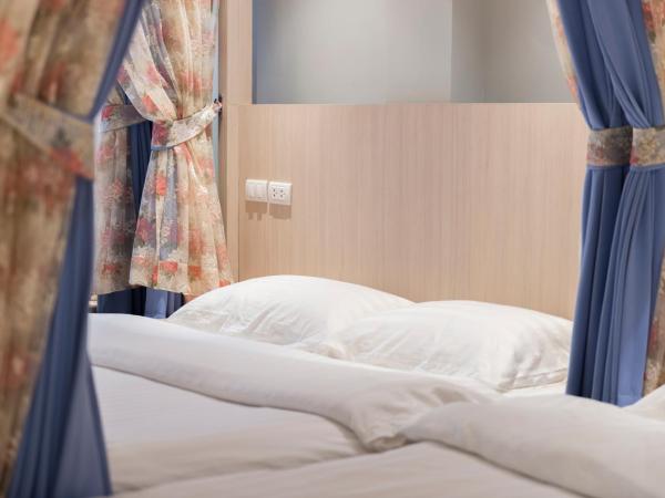 Kinnon Deluxe Hostel Coworking Cafe : photo 5 de la chambre dortoir mixte de 4 lits