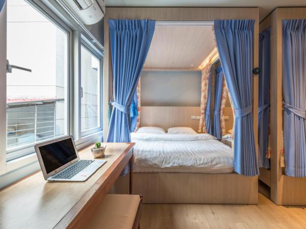 Kinnon Deluxe Hostel Coworking Cafe : photo 6 de la chambre dortoir mixte de 4 lits