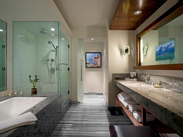 Fairmont Pacific Rim : photo 3 de la chambre chambre lit king-size fairmont