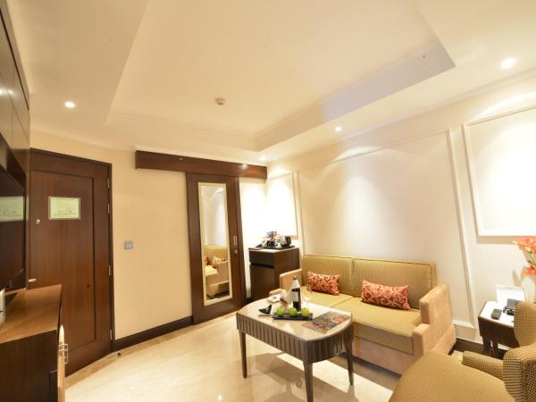 Ramada Plaza Chennai : photo 2 de la chambre suite affaires