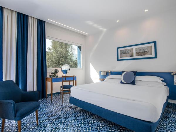 Parco dei Principi : photo 4 de la chambre chambre familiale avec vue sur le parc