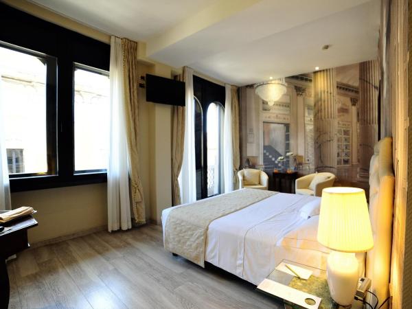 Hotel Pierre Milano : photo 2 de la chambre grande chambre double 