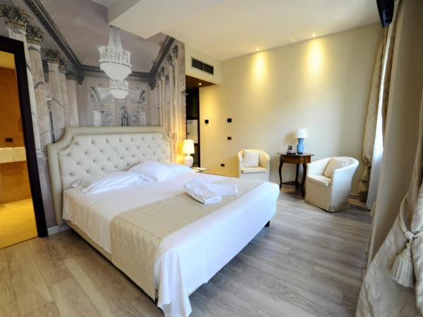 Hotel Pierre Milano : photo 5 de la chambre grande chambre double 