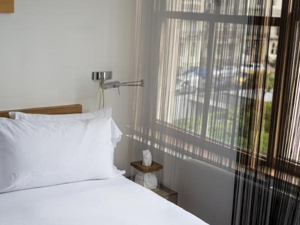 Hotel Una : photo 6 de la chambre jubba - suite lit king-size