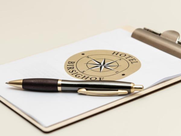 Hotel Birsighof Basel City Center : photo 4 de la chambre chambre double ou lits jumeaux - vue sur jardin