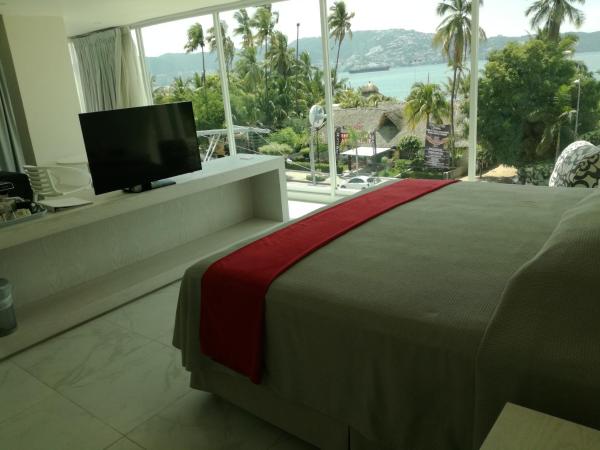 We Hotel Acapulco : photo 6 de la chambre suite lit king-size