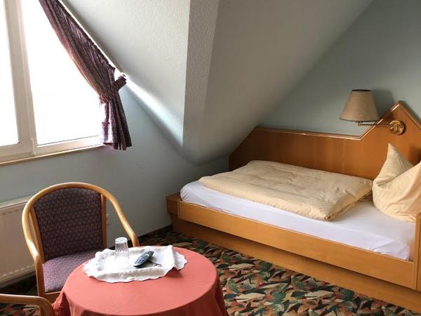 Pension Preussenstraße Leipzig : photo 4 de la chambre chambre double ou lits jumeaux avec douche