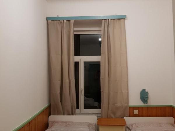 Urban Boutique Hotel : photo 9 de la chambre chambre lits jumeaux avec salle de bains commune