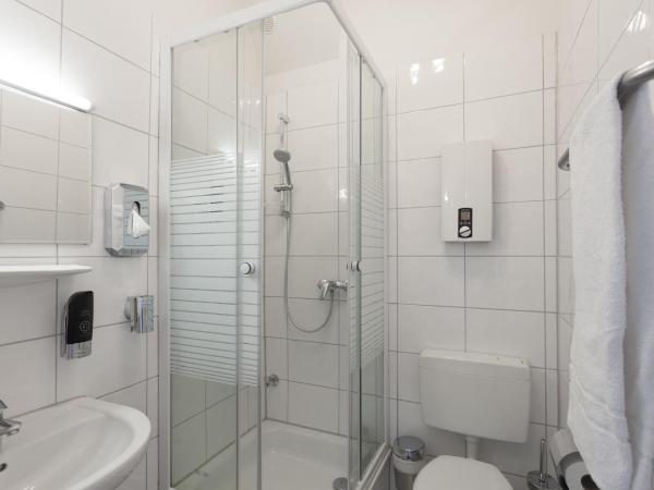 Trip Inn Hotel Schumann : photo 4 de la chambre chambre double