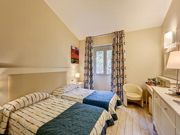 Hotel Ariston and Palazzo Santa Caterina : photo 5 de la chambre chambre triple standard