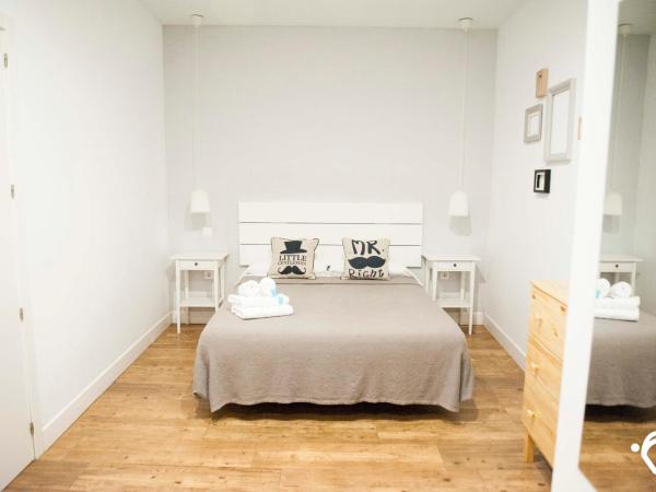 Hotel Smile & Co Hostal Boutique : photo 3 de la chambre chambre double Économique - rez-de-chaussée