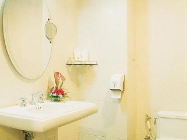 LK Metropole : photo 3 de la chambre chambre double standard