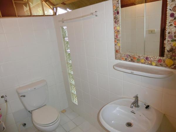 The Narima - SHA Plus : photo 9 de la chambre bungalow - vue sur mer 
