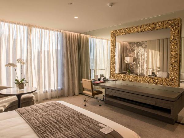 Emporium Hotel South Bank : photo 5 de la chambre suite lit king-size avec vue