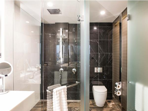 Emporium Hotel South Bank : photo 4 de la chambre suite lit king-size river city