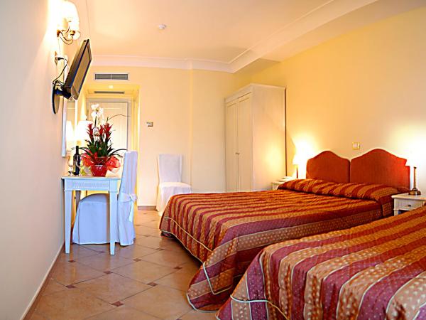 Hotel La Vue d'Or : photo 5 de la chambre chambre triple