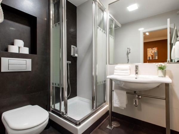 Hostal Abadia Madrid : photo 4 de la chambre chambre triple